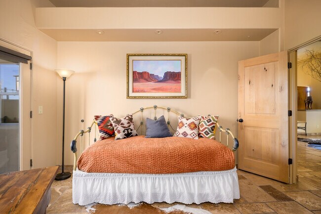 Building Photo - 45607 N 12th St