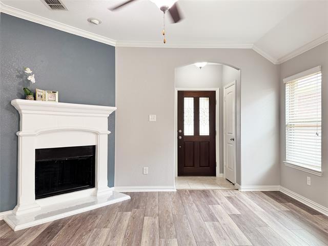 Building Photo - 15925 Alvarado Dr