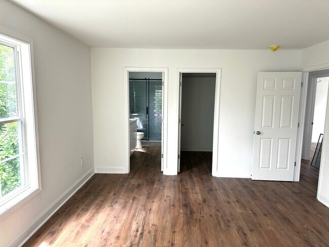 Foto del edificio - 427 Lakeland St