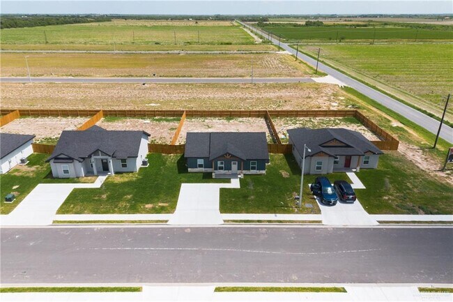 Foto del edificio - 1809 Hope Dr