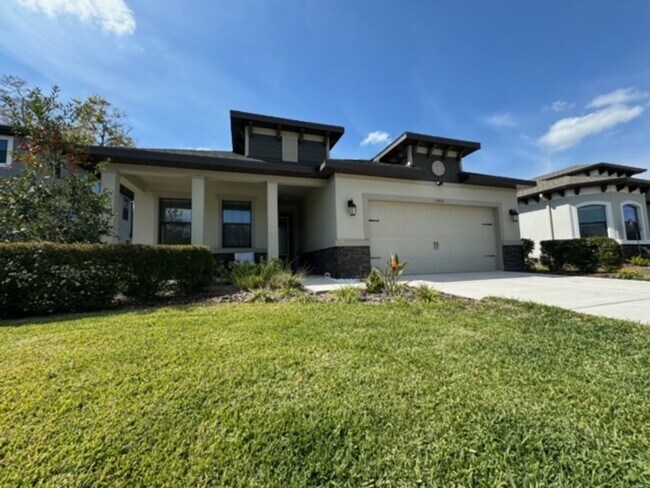 Building Photo - COMING SOON! Amazing 3 bed 2 bath single family in New Port Richey