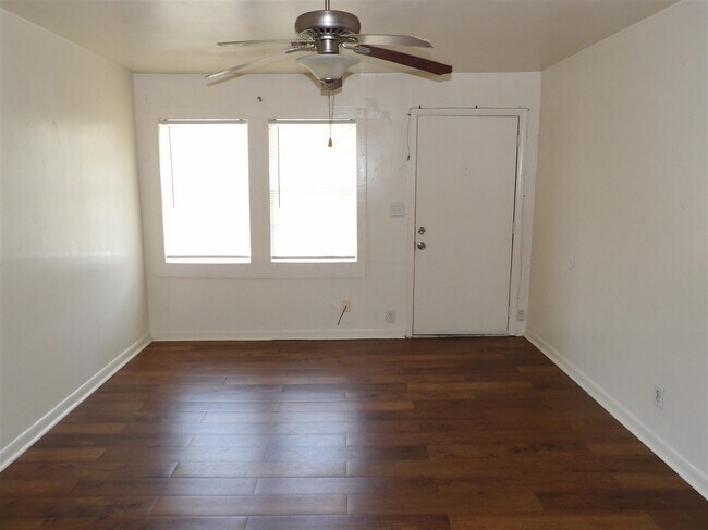 Building Photo - 2604 NW Pollard Ave