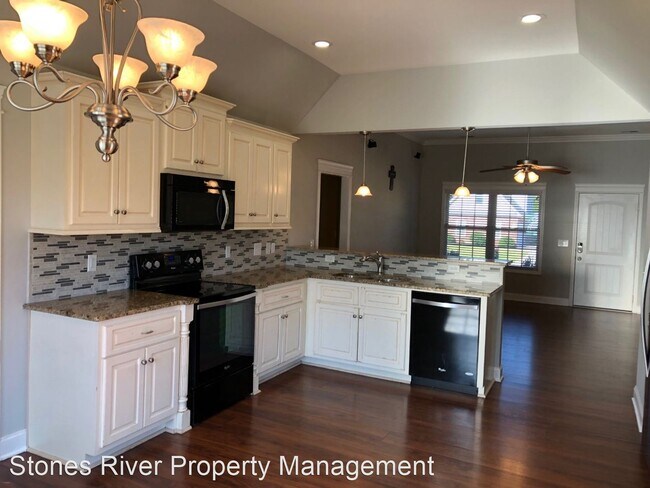 Foto del edificio - 3 br, 2 bath House - 4815 Conquer Dr.