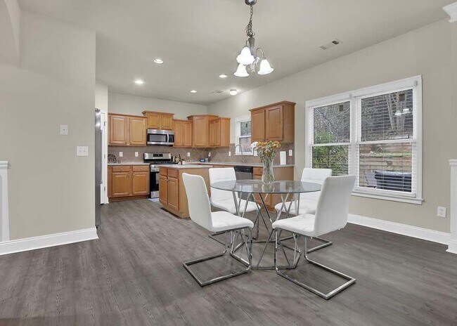 Foto del edificio - 1893 Thomas Pointe Trce