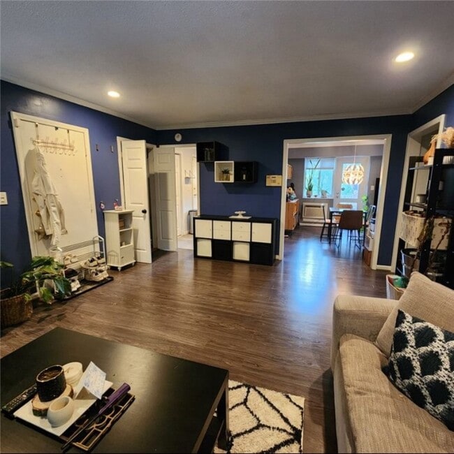 Foto del edificio - 2450 East Ave