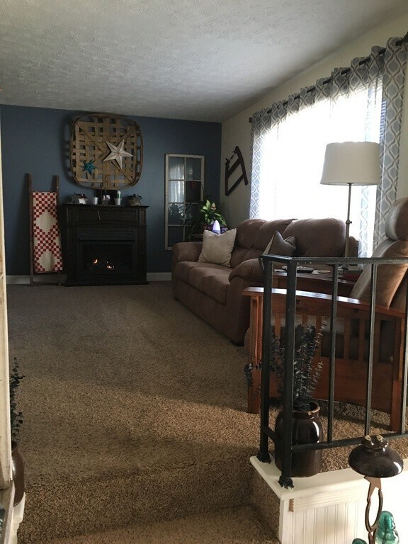 Foto del edificio - 3 Bedroom, 2 Bathroom Home in Red Bud Heig...