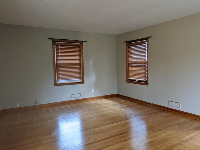 Foto del edificio - 2344 Wisconsin Rd