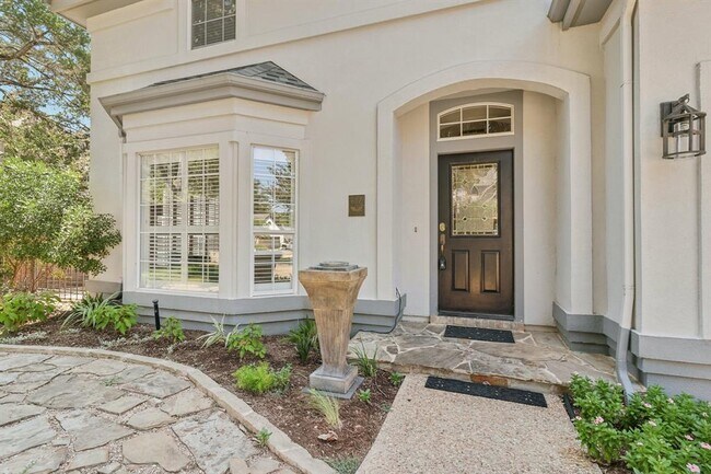 Foto del edificio - 617 Evergreen Ln