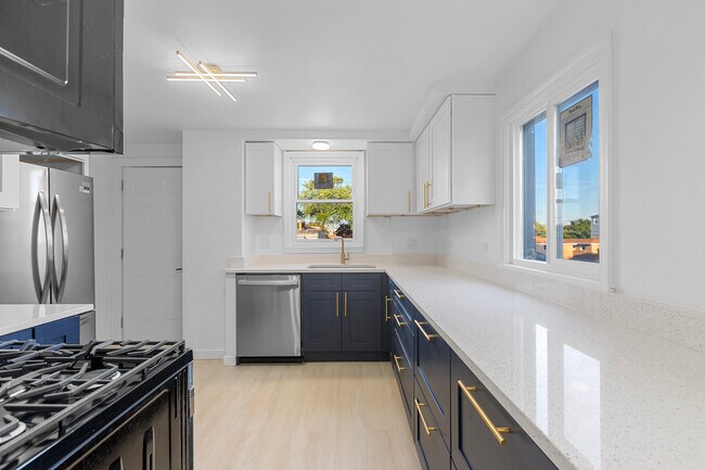 Foto del edificio - 1335 Marengo Ave