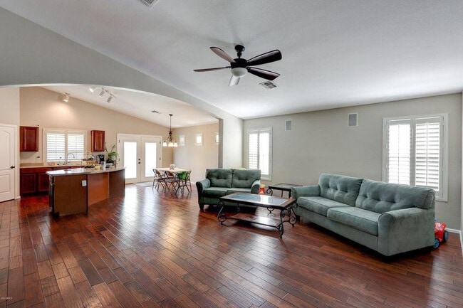 Building Photo - 22463 Dietz Dr