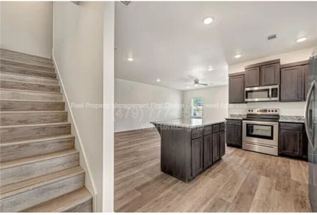 Foto del edificio - 914 S Benchmark Ln