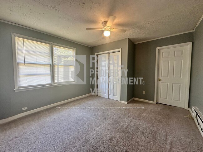 Foto del edificio - 2775 Reynolds Dr