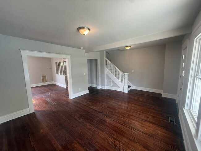 Foto del edificio - 3208 5th Ave