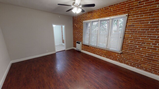 Interior Photo - Chateau Hollywood