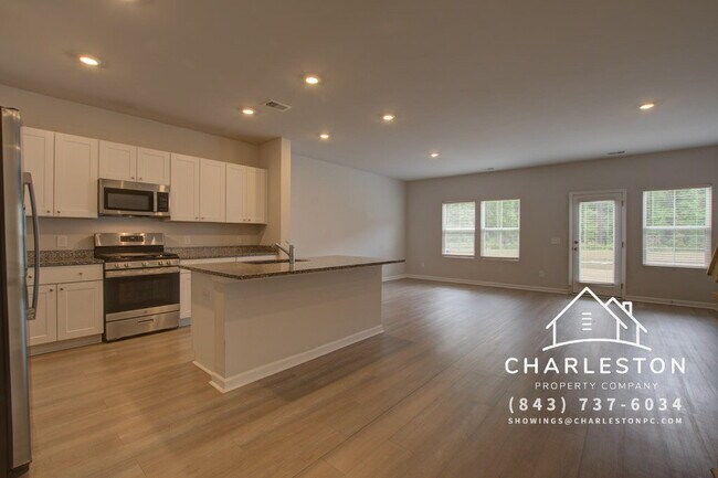 Foto del edificio - 4105 Quincy Adams Ln