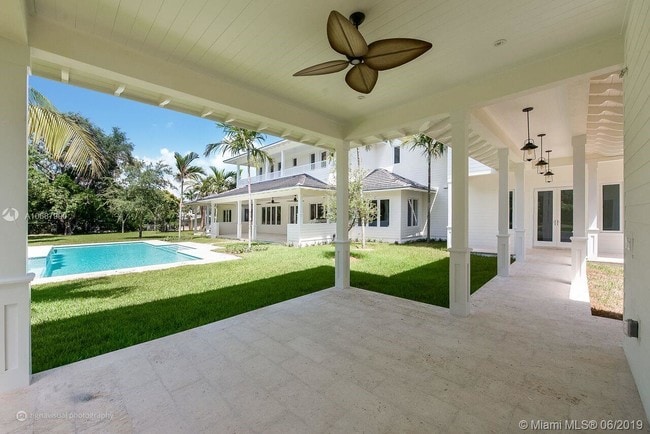 Foto del edificio - 5800 Moss Ranch Rd