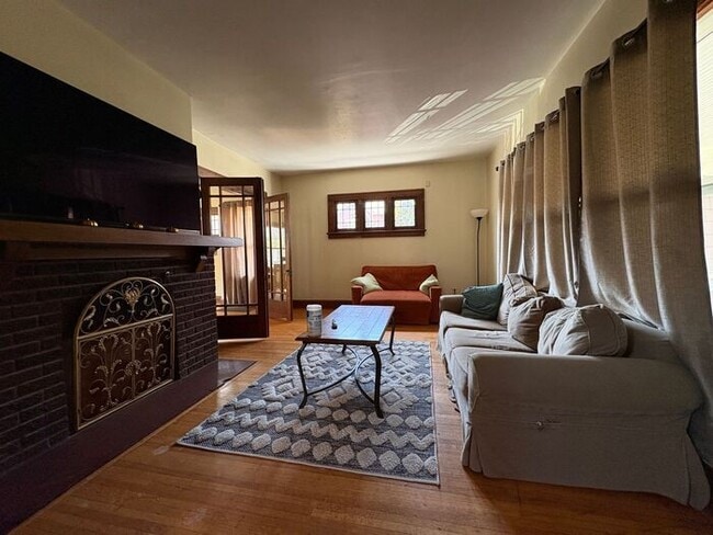 Foto del edificio - $2,200 | 4 Bedroom, 2 Bathroom House | No Pets | Available for August 1st, 2026 Move In!