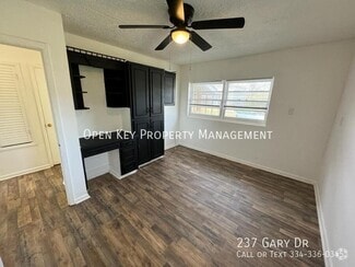 Building Photo - 237 Gary Dr