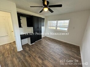 Building Photo - 237 Gary Dr