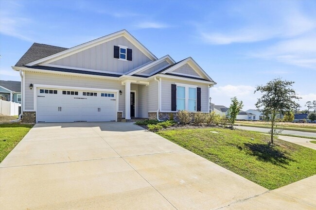 Photo - 201 Ursaline St House