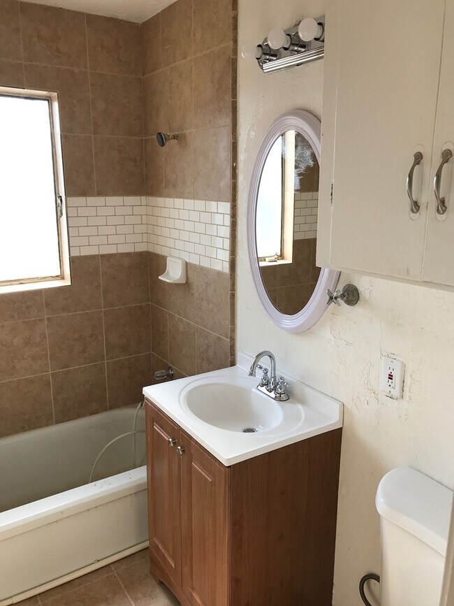 Foto del edificio - 1642 S Bardo St