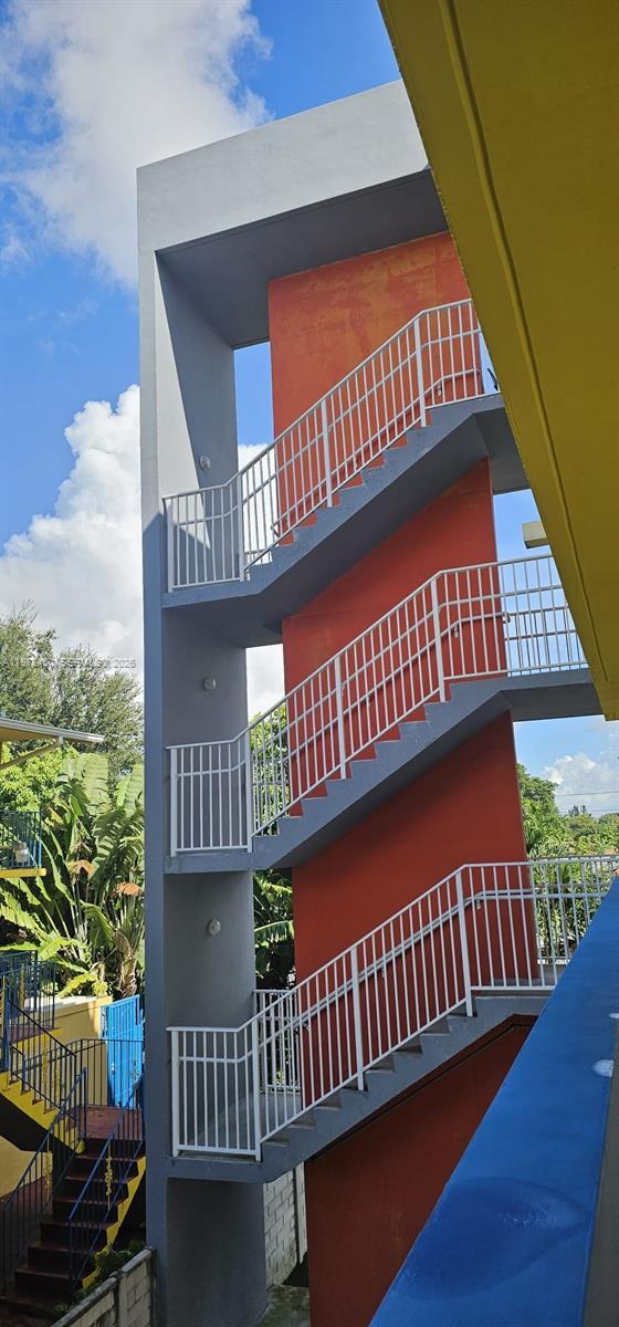 Foto del edificio - 1857 NW 24th St