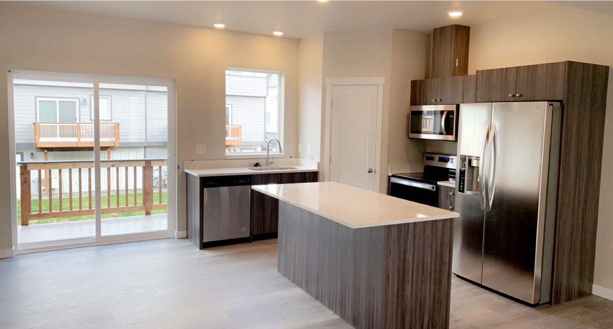 1804 Eastgate Loop, Ferndale, WA 98248 Townhome Rentals in Ferndale