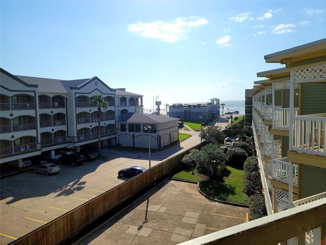 Foto principal - 6300 Seawall Blvd