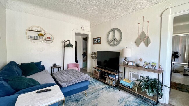 Foto del edificio - 1-Bedroom Apartment in Historic Albert Hou...