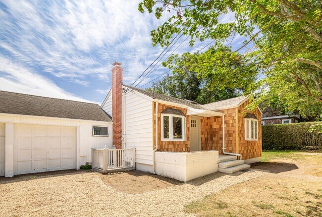 Foto del edificio - 15 Indian Hill Rd