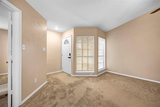 Building Photo - 2509 Sunflower Dr