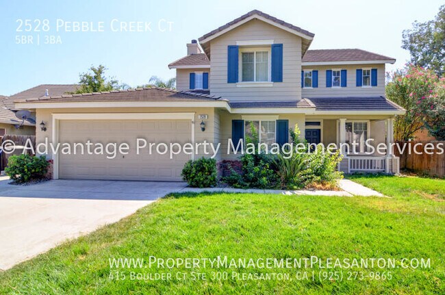 Building Photo - 5 Bedroom / 3 Bath right off of 580 and Gr...