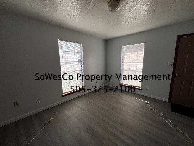 Building Photo - 503 Glade Pl
