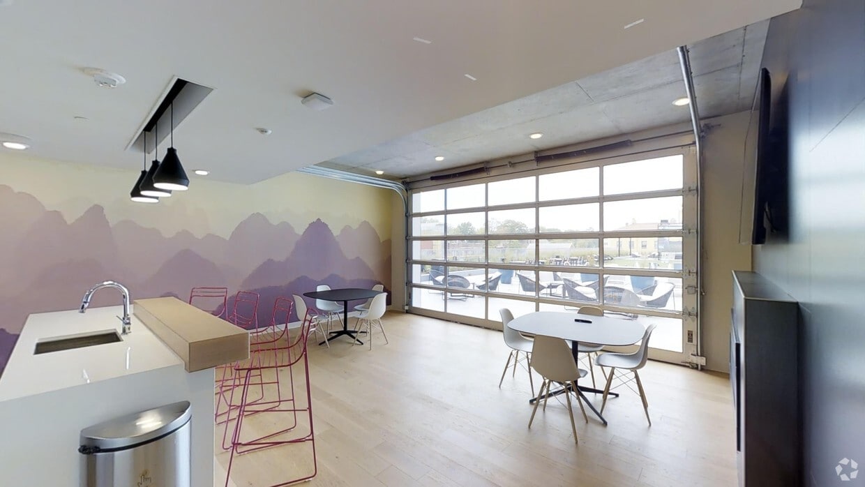 Photo - Everly on The Loop Apartments