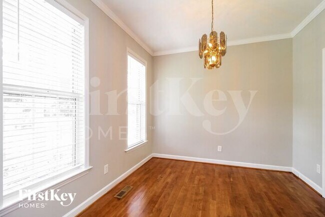 Foto del edificio - 120 Covington Drive