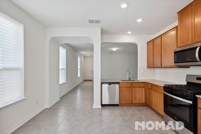 Building Photo - 4 Bedroom Single Family Home in Bulverde