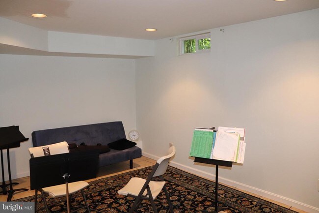 Building Photo - 7223 Stover Dr