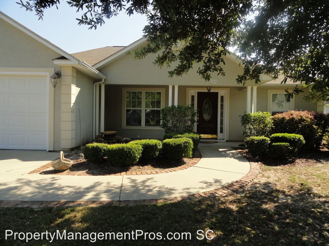 Primary Photo - 3 br, 2 bath House - 109 Knightsbridge Rd.