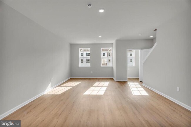 Foto del edificio - 220 Sandy Rdg Rd