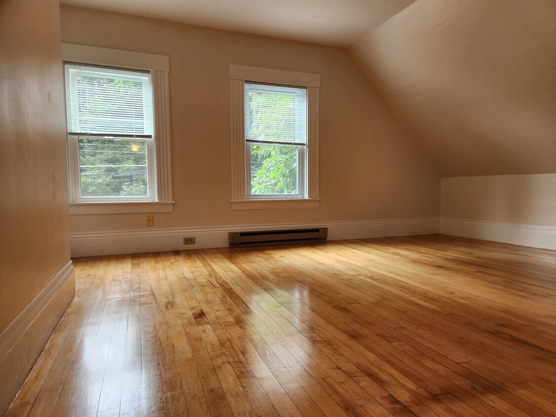 Foto principal - 52 Beaver St