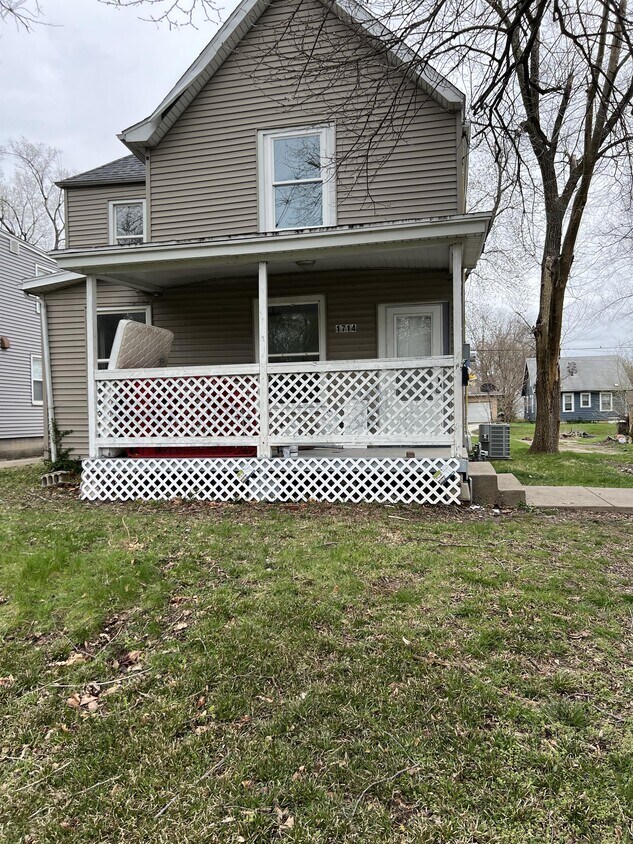 Primary Photo - 1714 N Broadway St