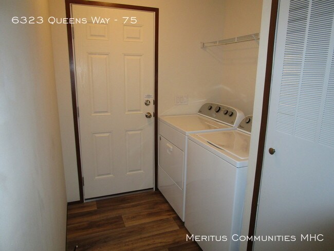Building Photo - 6323 Queens Way