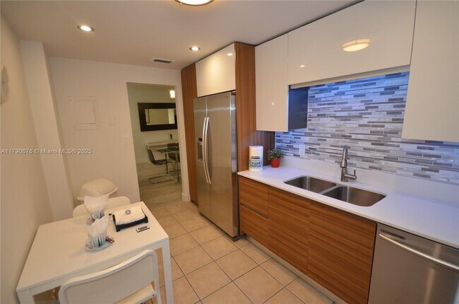 Foto del edificio - 3801 S Ocean Dr