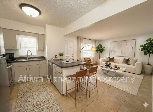 Foto del edificio - 2726 E Grant Ave