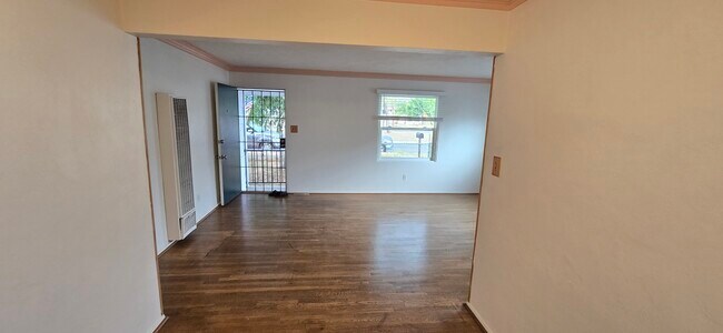 Foto del edificio - 656 Prescott Ave