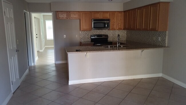 Foto del edificio - Great location in Westlake Village!