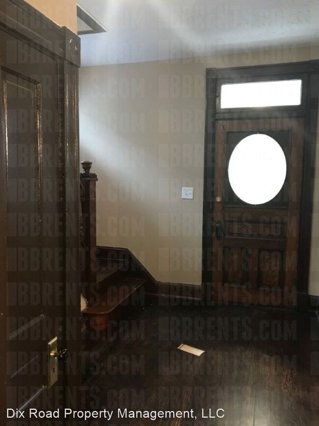 Building Photo - 5 br, 2 bath House - 517 North D Street,