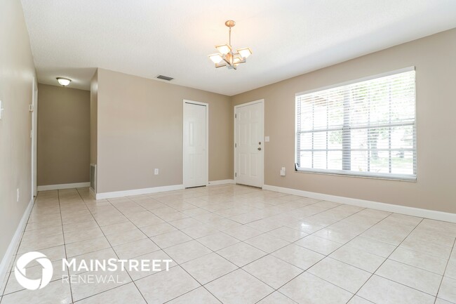 Building Photo - 3707 Mexicali St