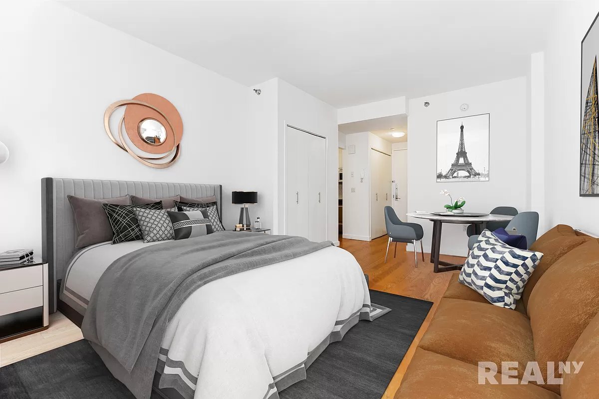 Primary Photo - 30 West 18th Street