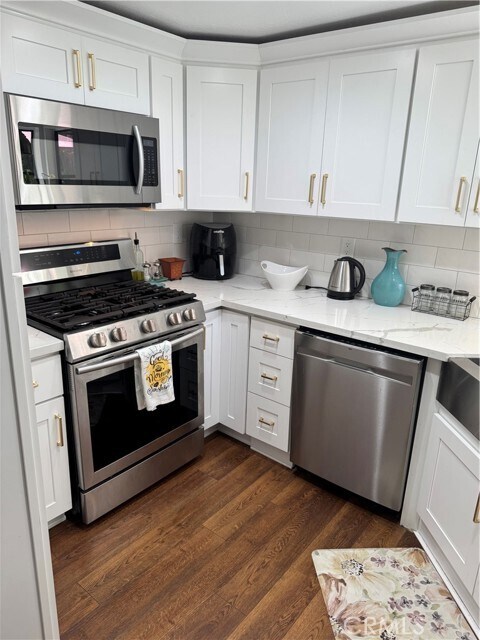 Building Photo - 1672 Shady Brook Dr